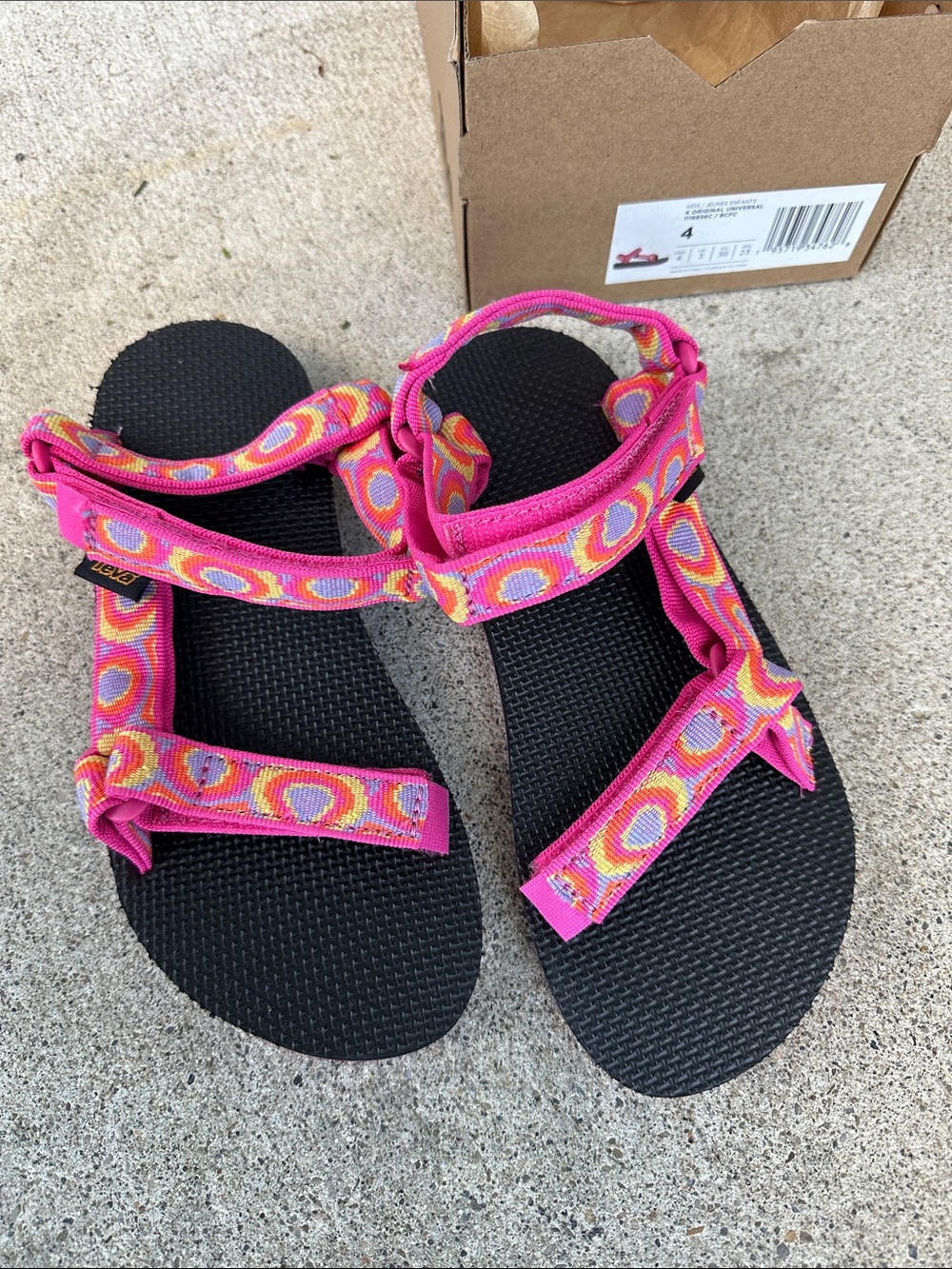 Teva Original Kids Universal size 4 NIB